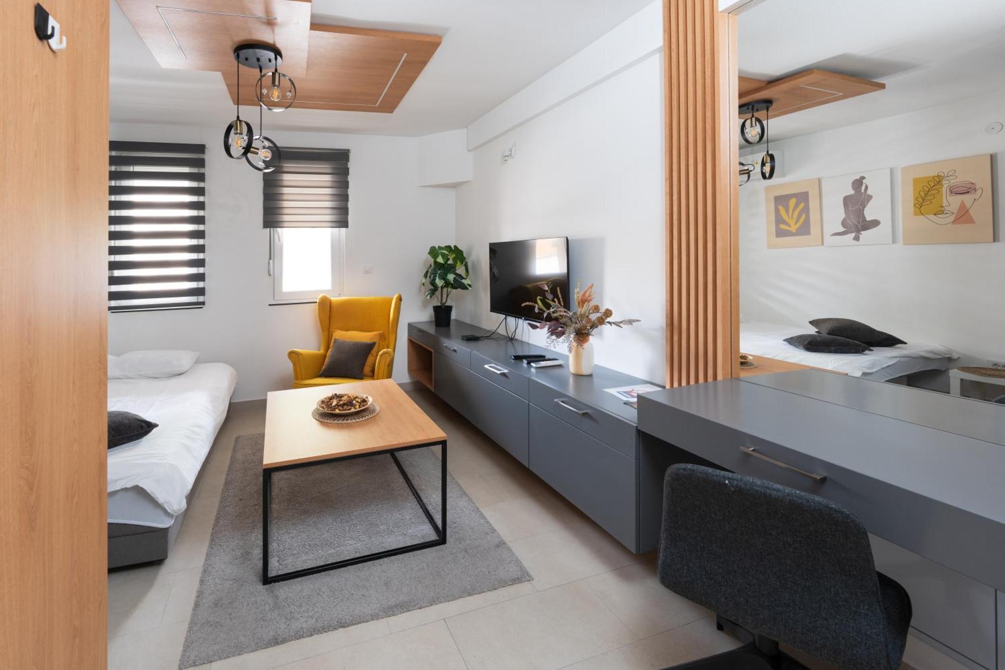 Comanda Luxury Apartment