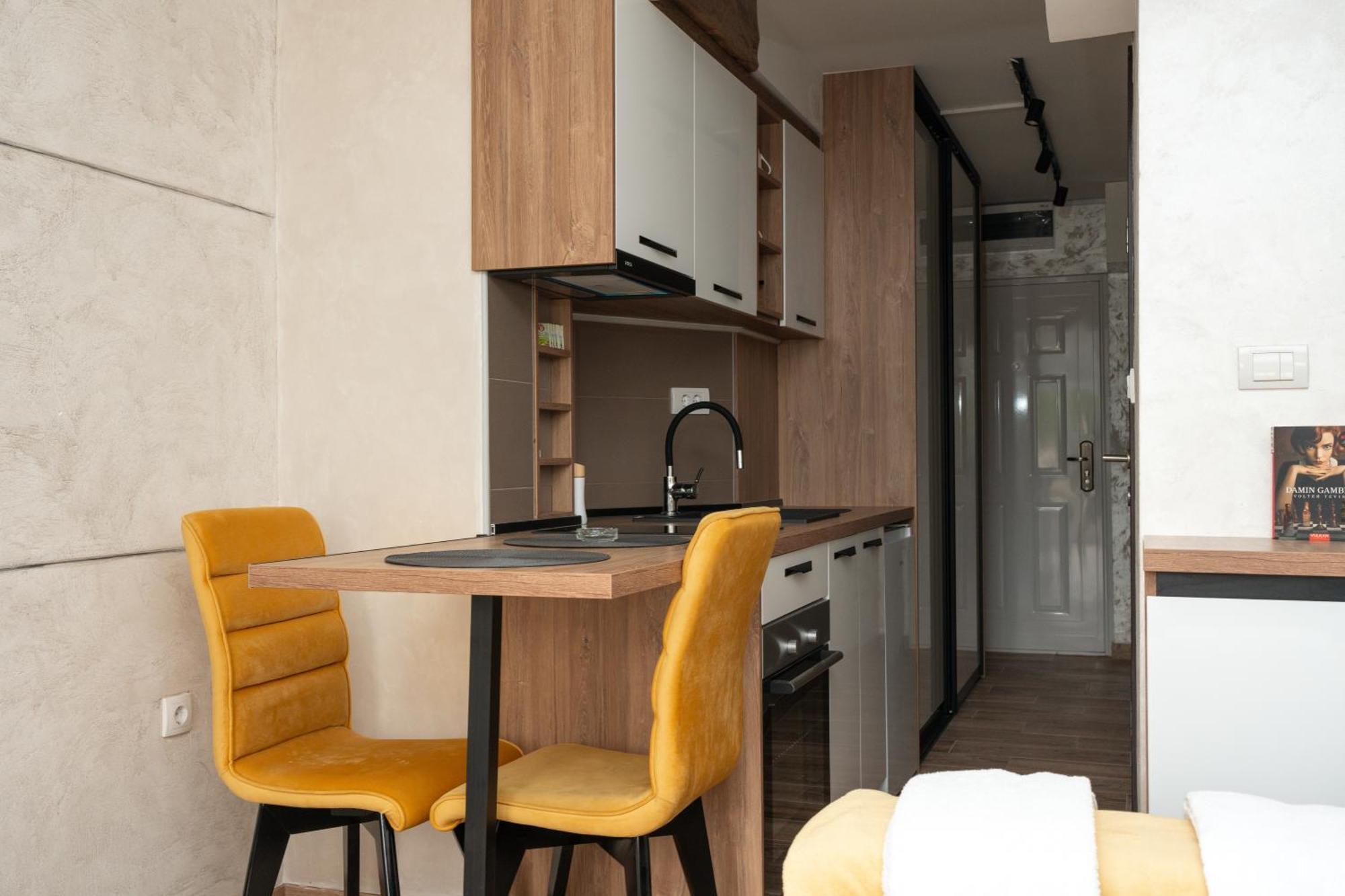 Comanda Luxury Apartment *
