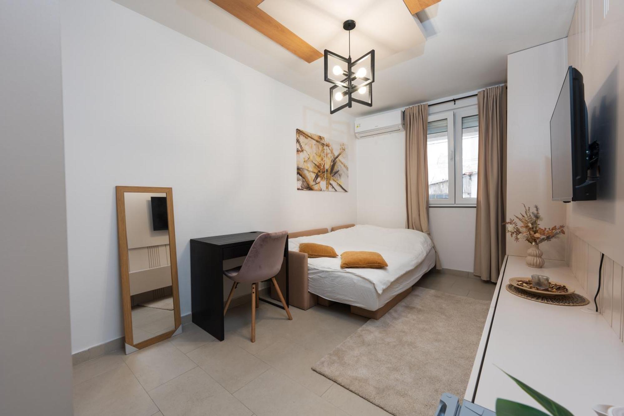 Comanda Luxury