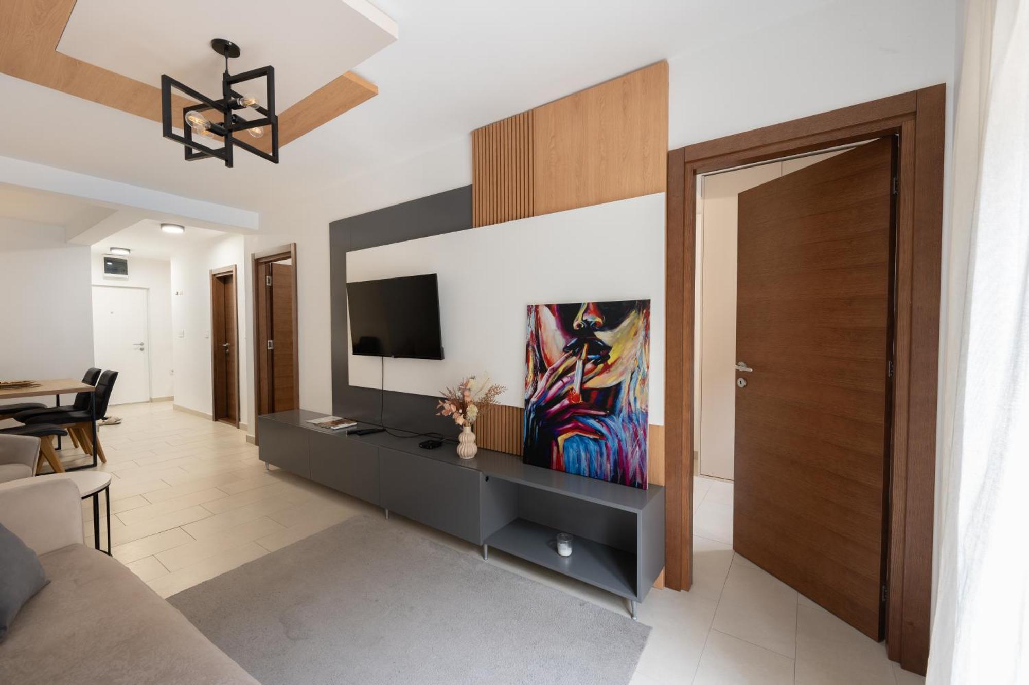 Comanda Luxury