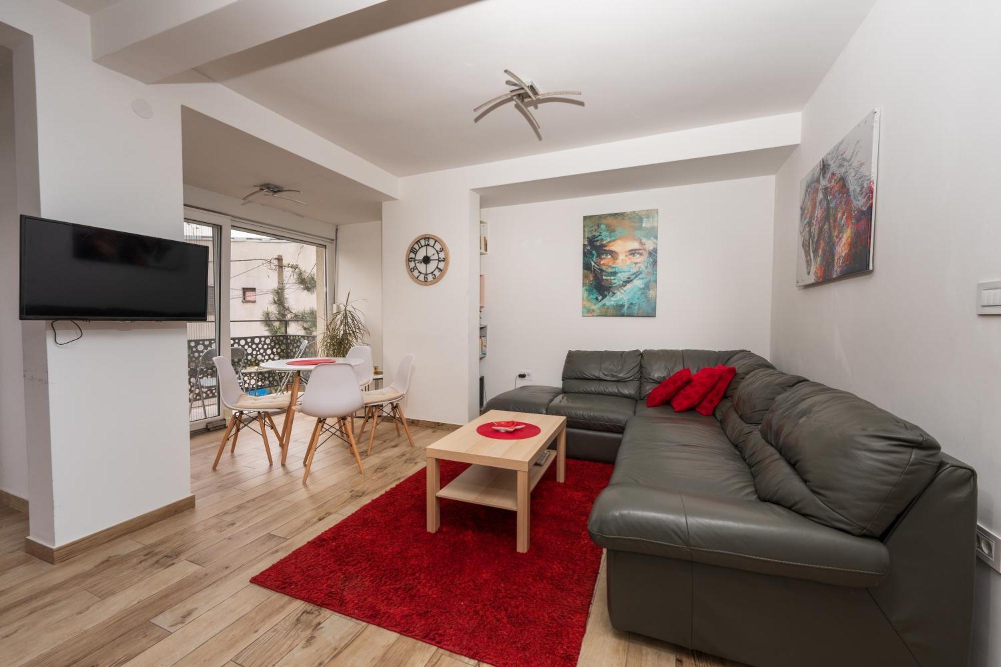 Comanda Luxury Apartment